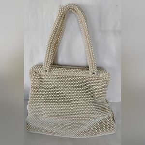 Vitg Elegant 1950s Lumured Pearl Beaded Handbag